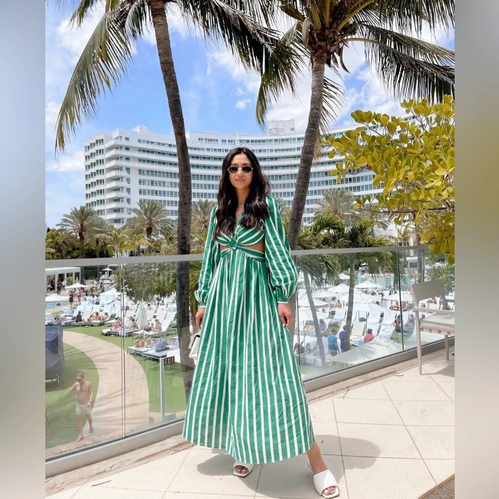 PETAL & PUP Lakeview cut out DRESS - Picture 9 of 9